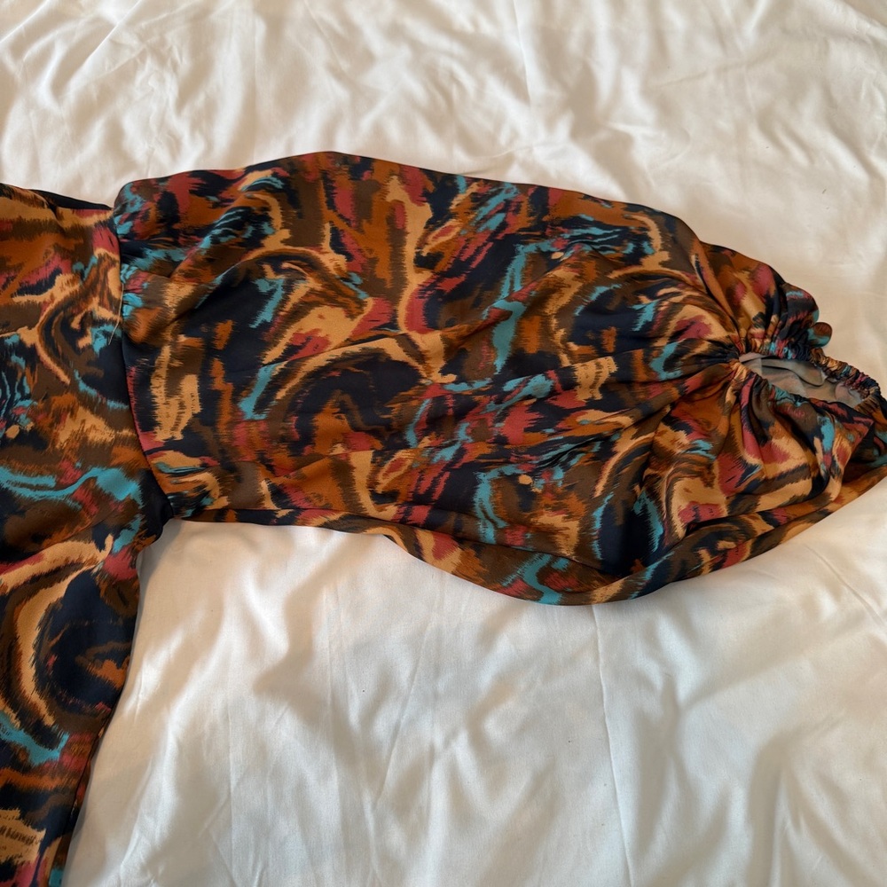 New Adrienne Psychedelic Print Ballon Sleeve Blouse Women’s Size Small V-neck - Picture 5 of 8